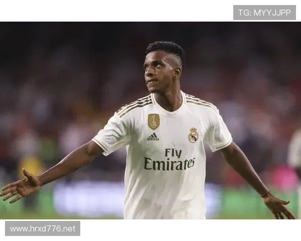 维尼修斯与萨拉赫边锋终结效率稳定性对比分析 维尼修斯与萨拉赫边锋终结效率稳定性对比分析