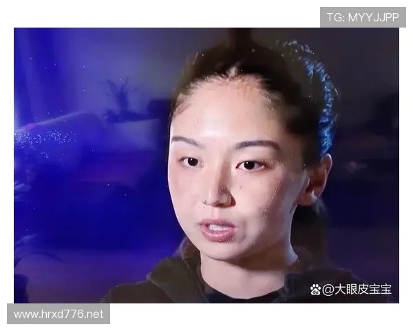 王欣瑜今天换了双超贵球鞋，差点以为进了LV专卖店！