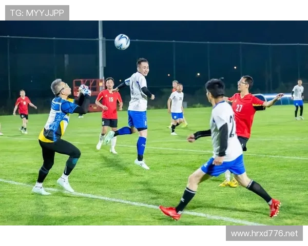 规则拆解型：足球哨音规则详解，关键判罚时如何精准运用