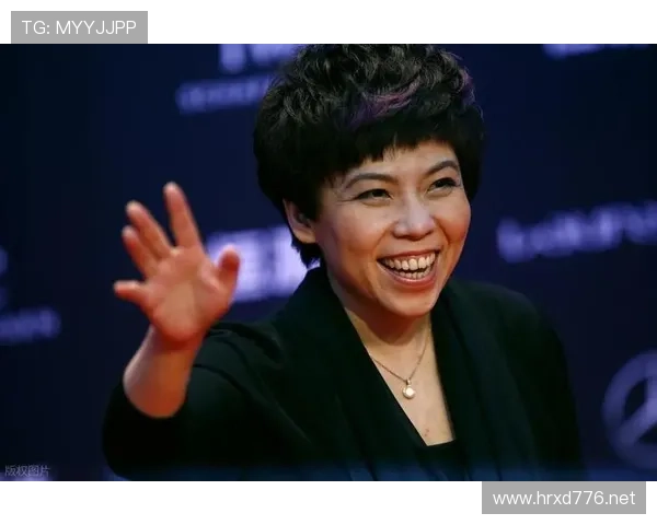 邓亚萍当年赢球后喝的那瓶矿泉水，现在看简直是凡尔赛鼻祖